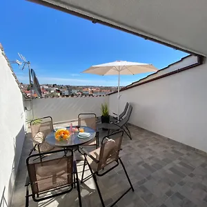 Jozephine Apartment